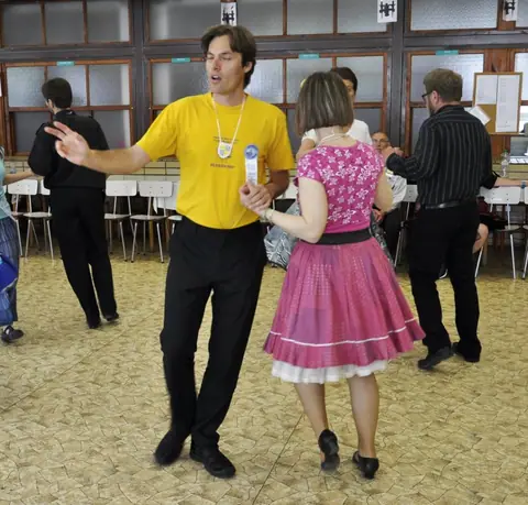 24.Netradicny majovy special dance – fotografie 63