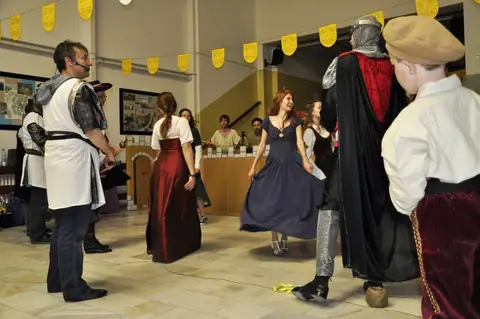 24.Netradicny majovy special dance – fotografie 174