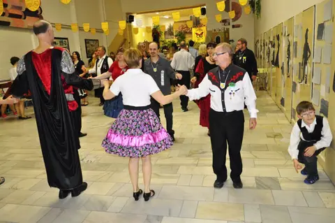 24.Netradicny majovy special dance – fotografie 249