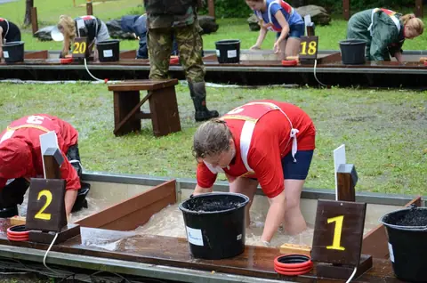 Mistrovství ČR a SR v rýžování zlata Zlaté Hory 2016 – fotografie 31