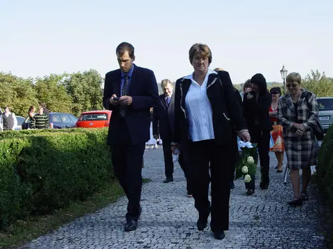 Svatba na zámečku – fotografie 32