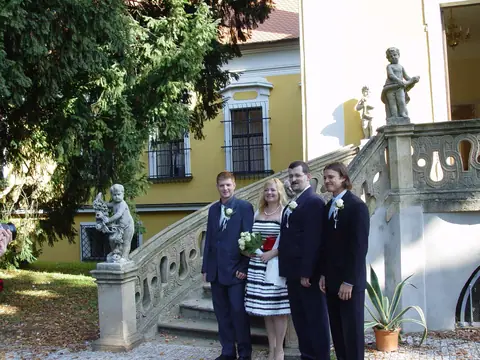 Svatba na zámečku – fotografie 53