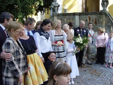 Svatba na zámečku – fotografie 56